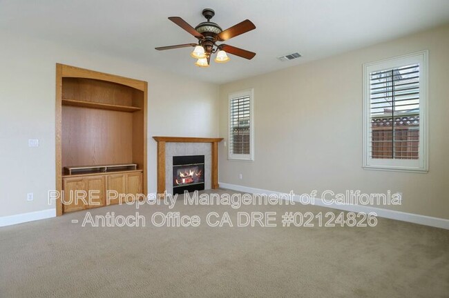 Building Photo - 4581 Bonraven Way
