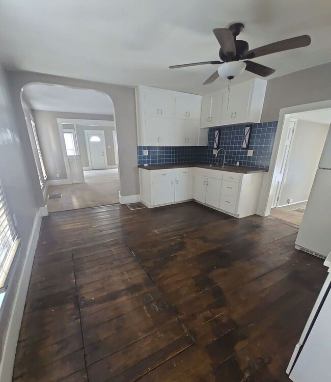 Building Photo - For Rent: Piqua Ohio - 2 Bedroom 1 Bathroom