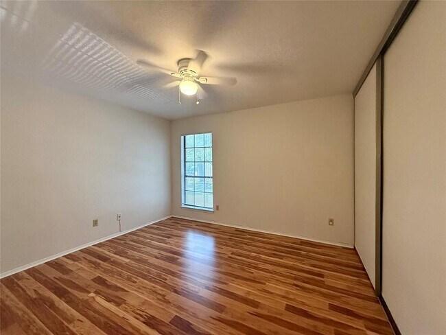 Building Photo - 4159 Steck Ave