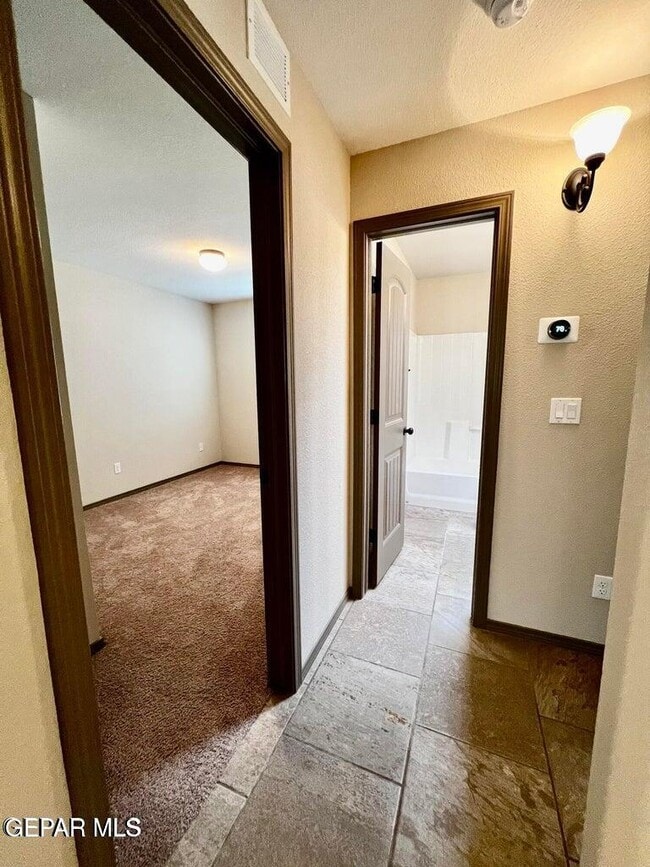 Building Photo - 12777 Tre Maximiliano Ave