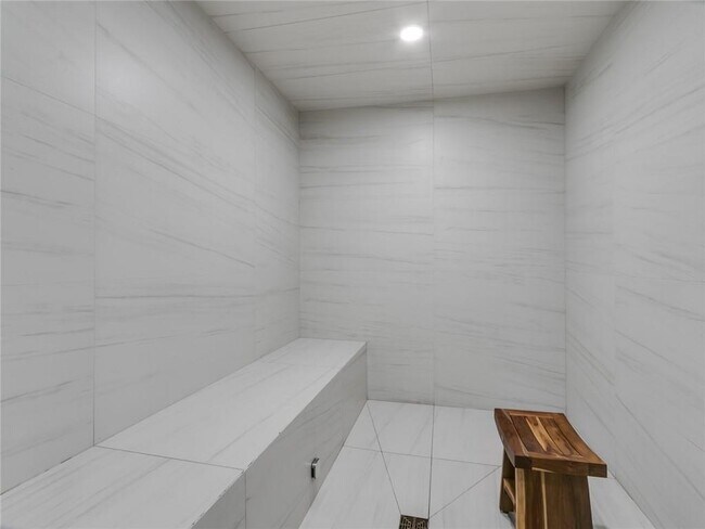 Building Photo - 155 E Boca Raton Rd