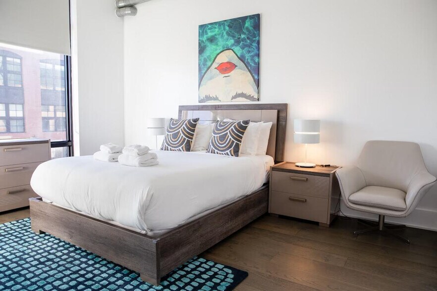 Building Photo - 1414 Grand St