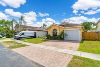 Building Photo - 14761 SW 156th Ave
