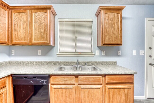 Building Photo - 14313 Gil Reyes Dr