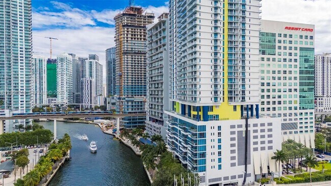 Building Photo - 185 SW 7th St