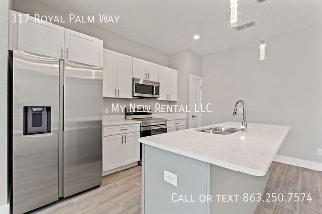 Building Photo - 317 Royal Palm Wy