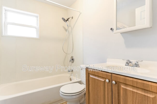 Building Photo - 5018 Chapel Ave