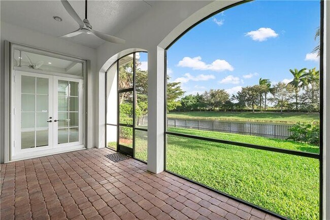 Building Photo - 10980 NW 78th Pl