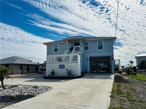 Building Photo - 7934 Buccaneer Dr