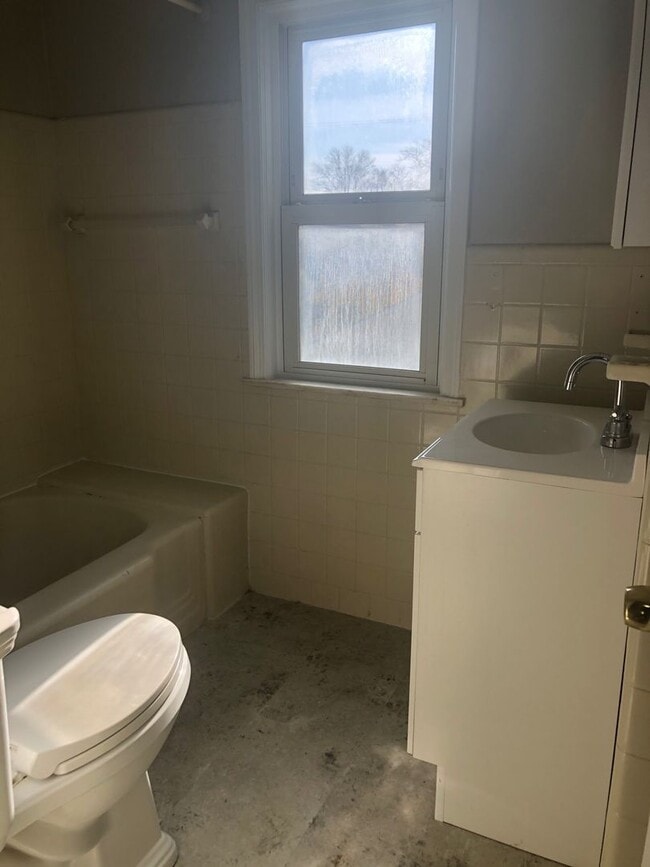 Building Photo - Check out this fully remodeled brick colon...