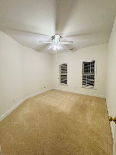 Building Photo - 14508 Northgreen Dr