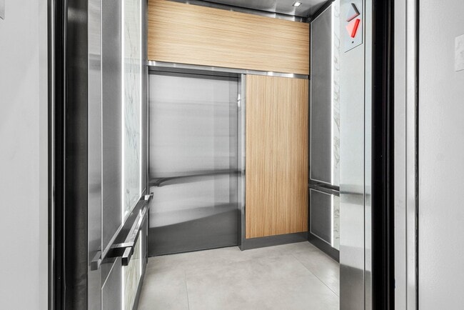 Building Photo - 3700 S Ocean Blvd