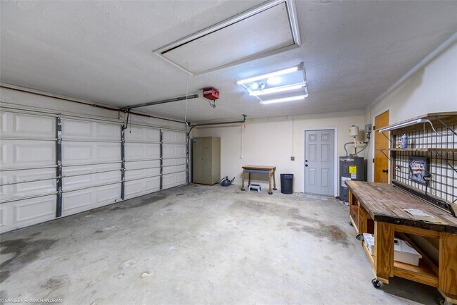 Building Photo - 11231 Euler Ave