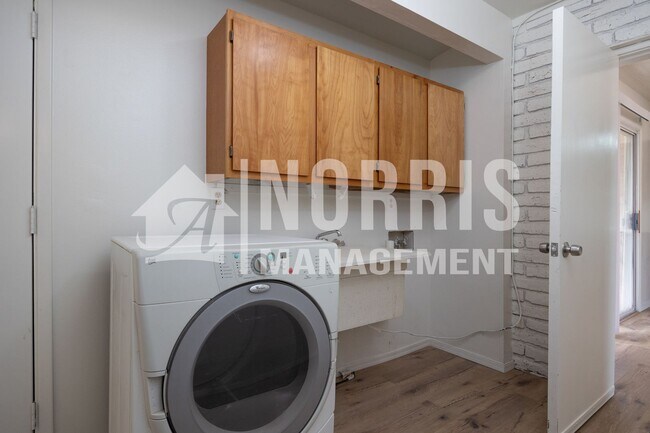 Building Photo - NO HOA, Brick Home and Located in Arizona ...