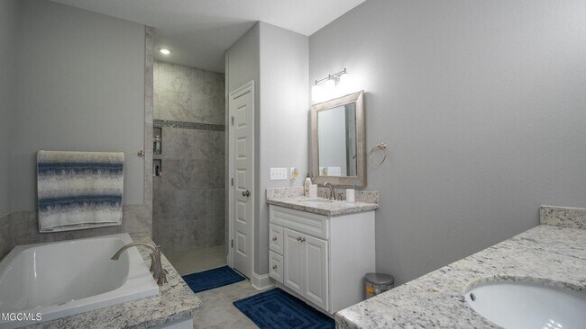 Building Photo - OCEAN SPRINGS SCHOOLS  - BEAUTIFUL HOME IN...