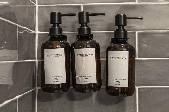 Building Photo - 601 W 9th St