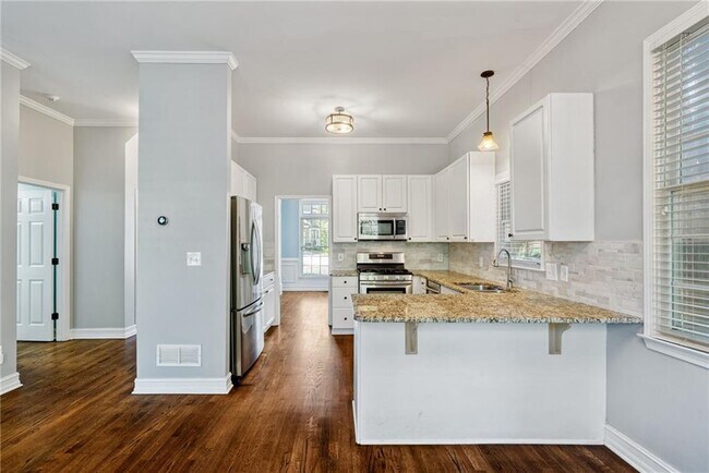 Building Photo - 1362 Cartecay Dr NE