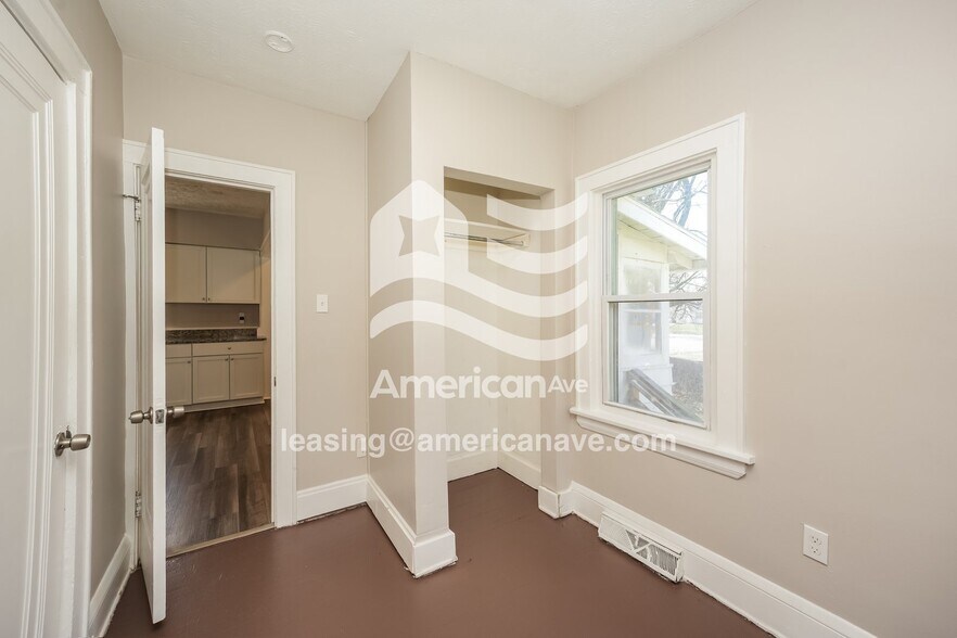 Building Photo - 814 Dover Ave