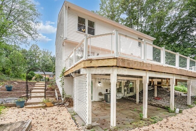 Building Photo - 11959 Governors Ct