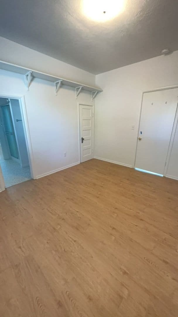 Building Photo - 155 3rd St