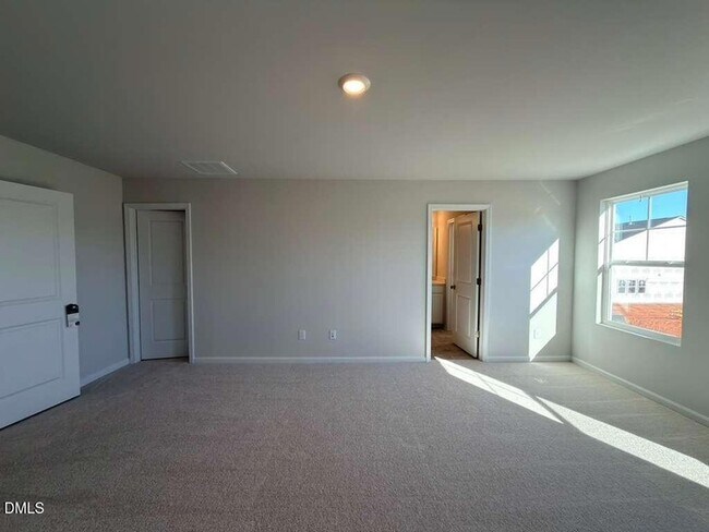 Building Photo - 6025 Grey Colt Wy