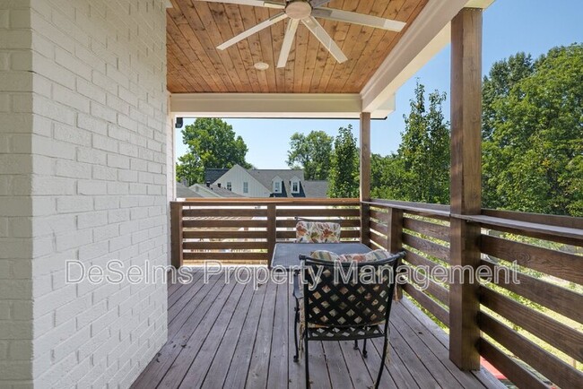 Building Photo - 227 53rd Ave N