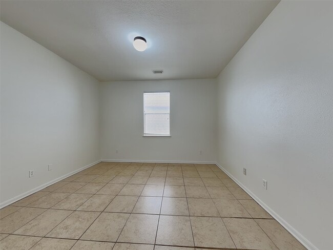 Building Photo - 16927 Jelly Park Stone Dr