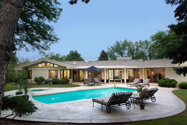 Building Photo - Modern Mid Century Ranch Retreat in Bow Mar