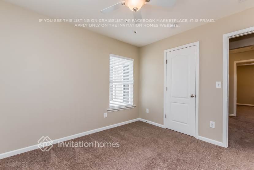 Building Photo - 116 Creekwood Tr