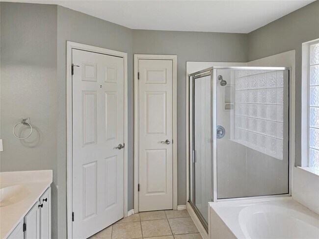 Building Photo - 1411 Waldrop Cove