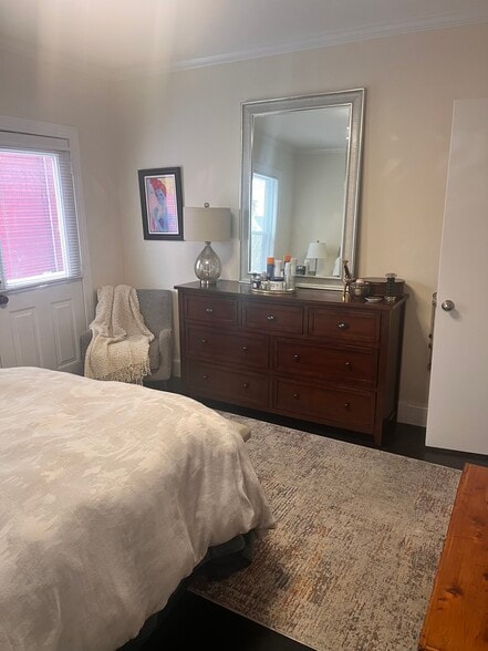 Building Photo - 840 South St