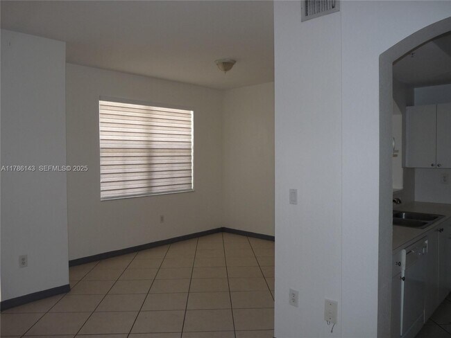 Building Photo - 8980 W Flagler St