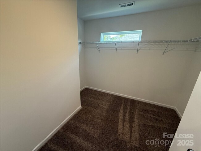 Building Photo - 3204 Lilac Grove Dr