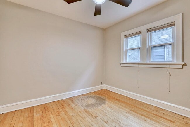 Building Photo - 5113 W Wisconsin Ave