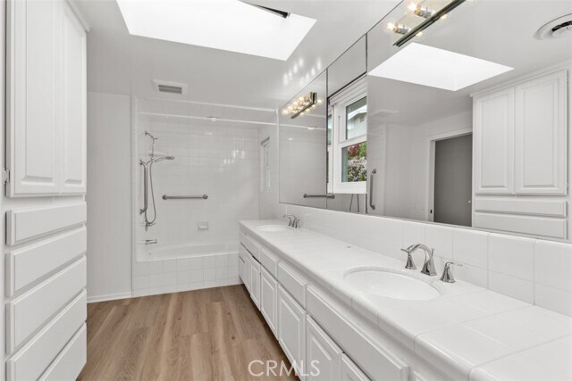 Building Photo - 30811 Driftwood Dr
