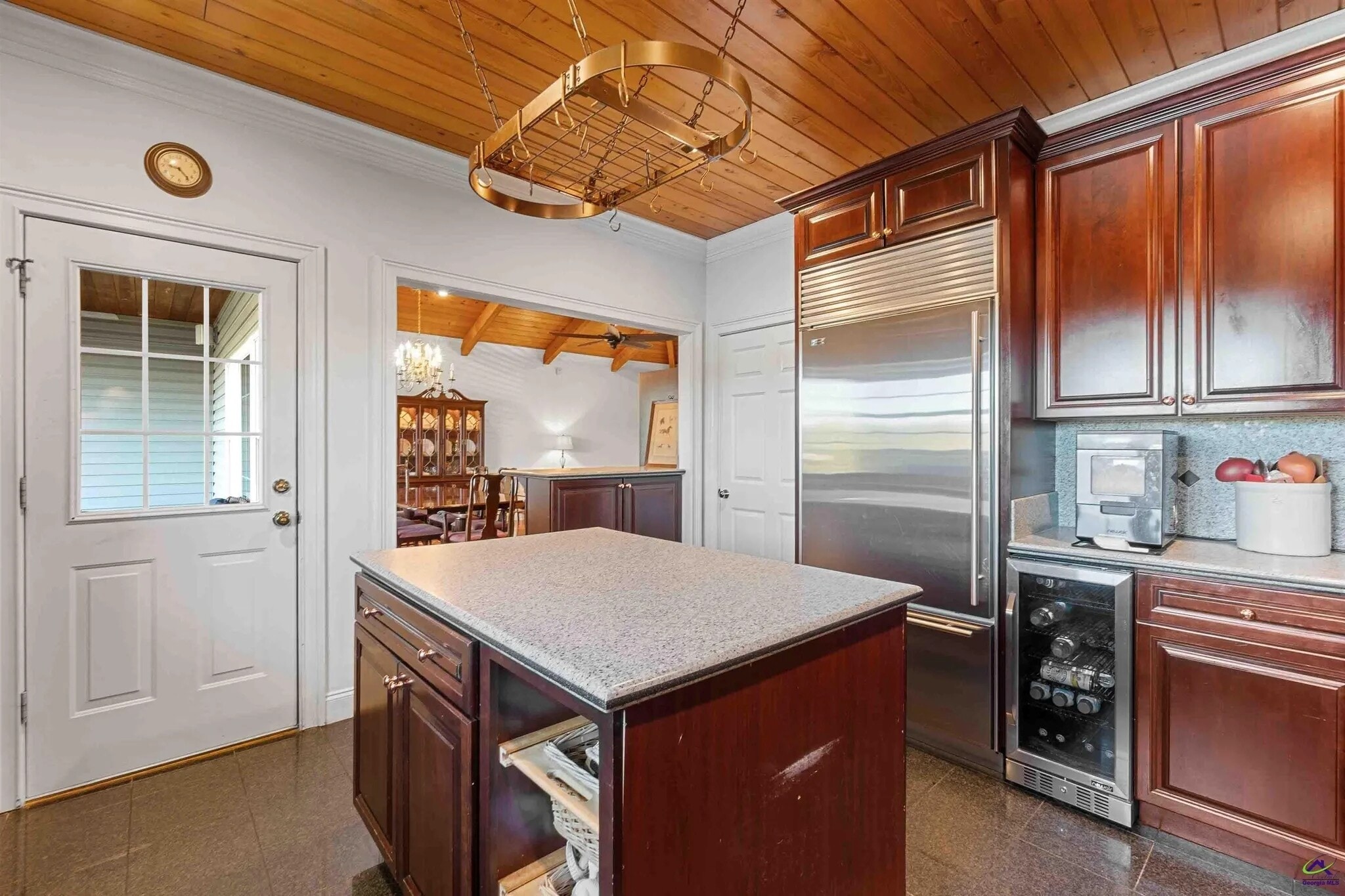 Building Photo - 154 Mossland Dr