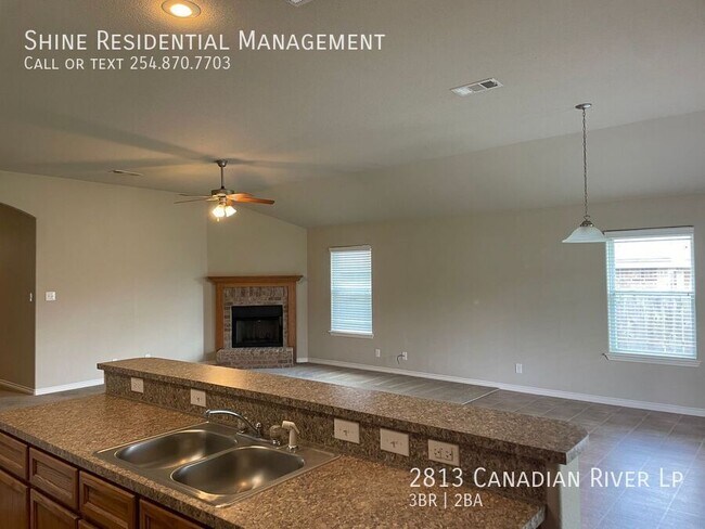 Building Photo - 2813 W Canadian River Loop