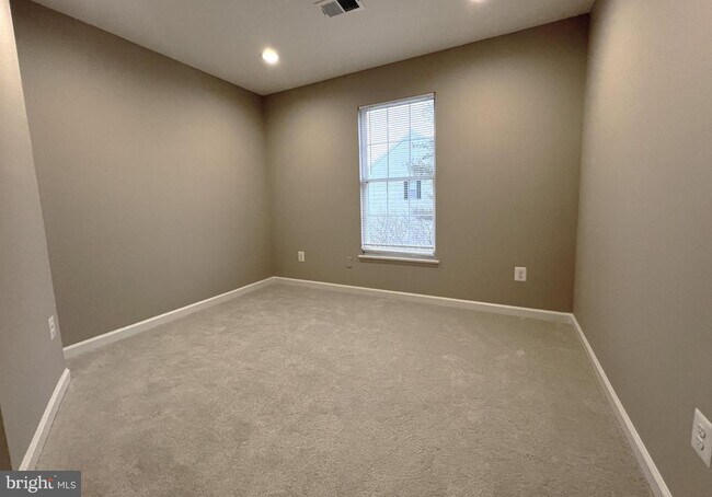 Building Photo - 2035 Madrillon Springs Ct