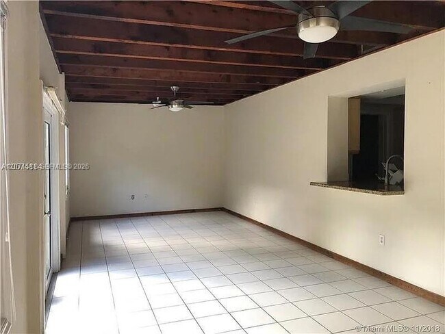 Building Photo - 12253 SW 82nd Ave