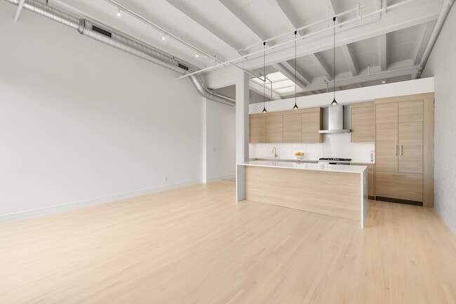 Building Photo - 1515 14th St NW