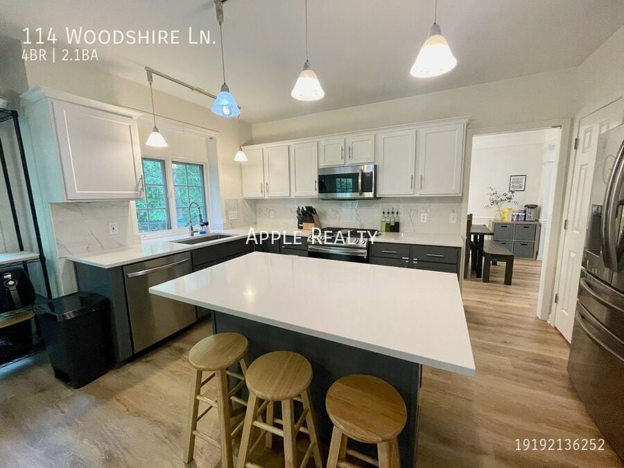 Building Photo - 114 Woodshire Ln