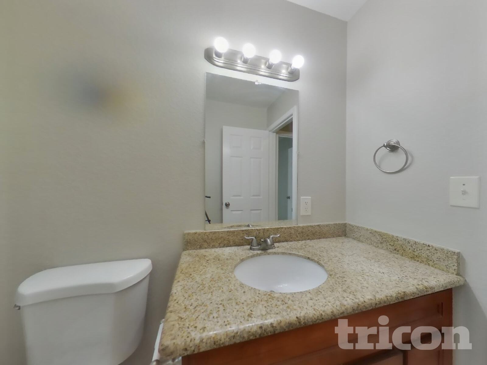 Building Photo - 684 Brown Ave