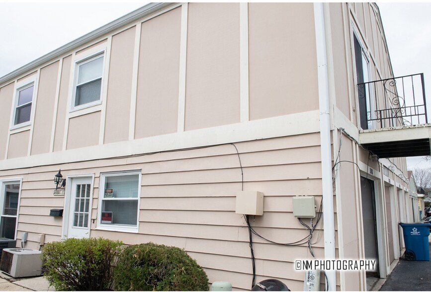 Building Photo - 20118 Willow Dr