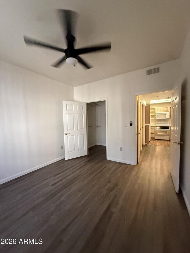 Building Photo - 11375 E Sahuaro Dr