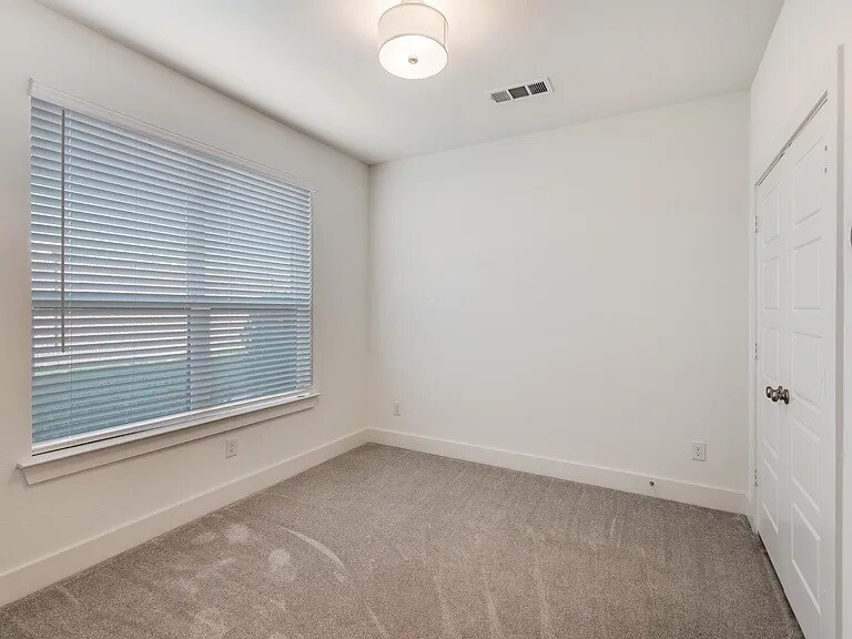 Building Photo - 2802 Addison Park Ln