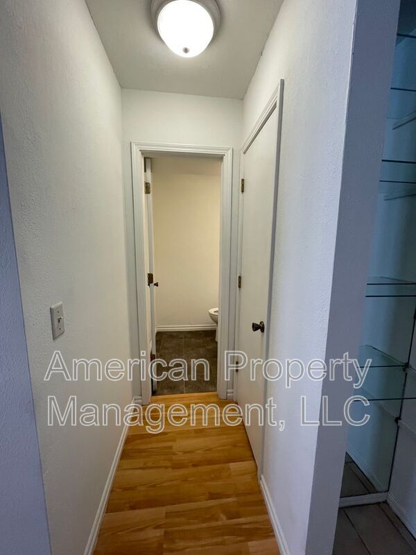 Building Photo - 6185 S Zunis Ave