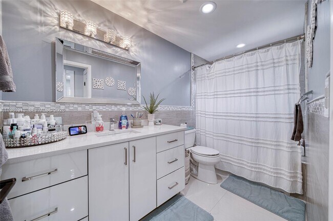 Building Photo - 10131 SW 108th St