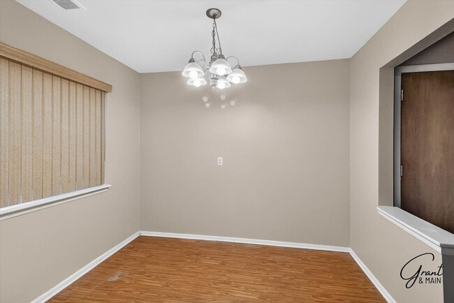 Building Photo - 1 bedroom $1095