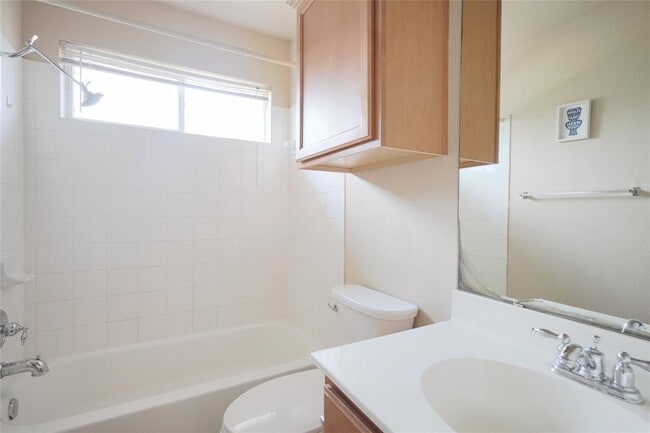 Building Photo - 3208 Winding River Trail