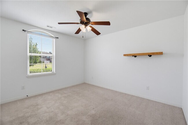 Building Photo - 1500 Aniston Rd